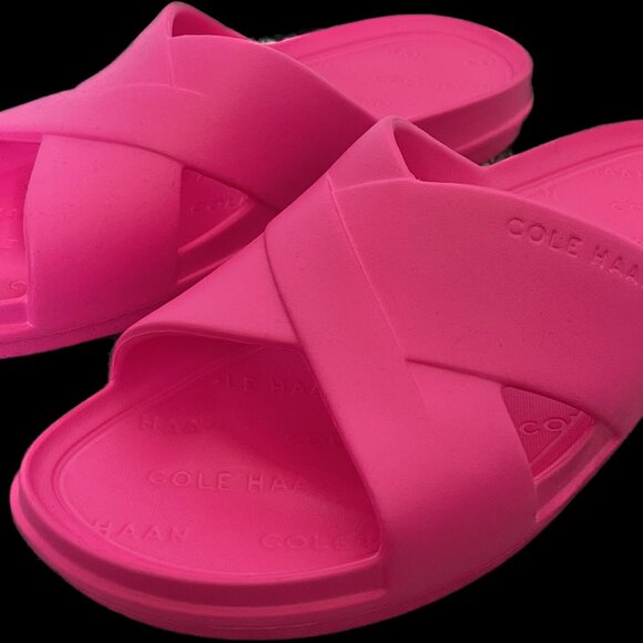 Cole Haan - Findra Pool Slide Sandal - Picture 3 of 12